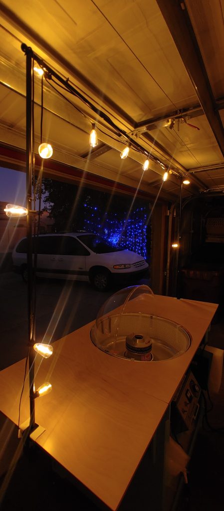 1112241747-min